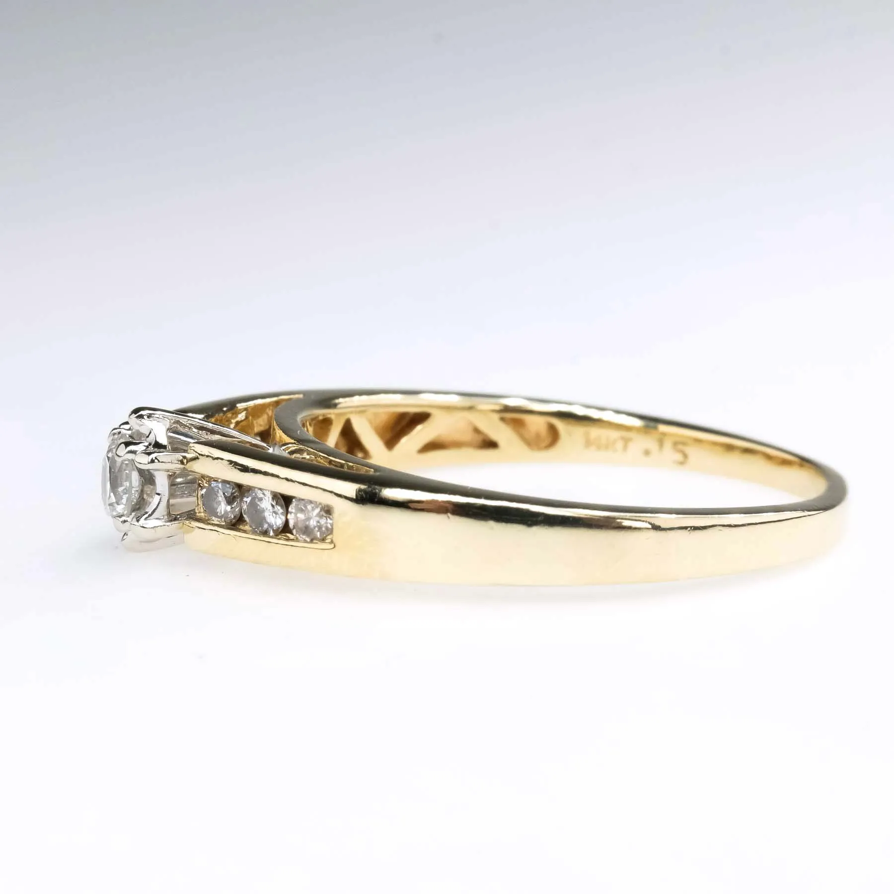 0.20ctw Round Diamond w/ Side Accented Engagement Ring in 14K Yellow Gold