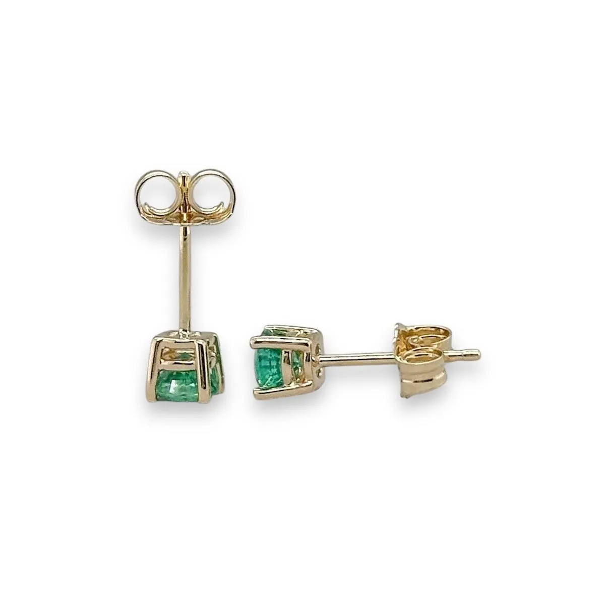 14K Y Gold 4mm 0.46ctw Emerald Stud Earrings