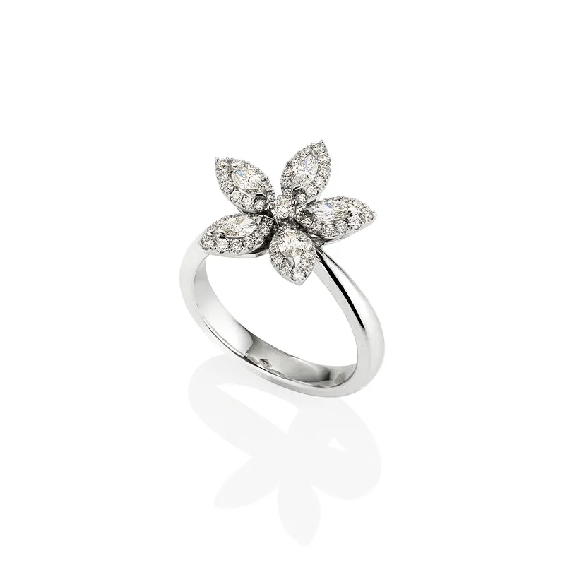 18CT WHITE GOLD DIAMOND FLOWER RING