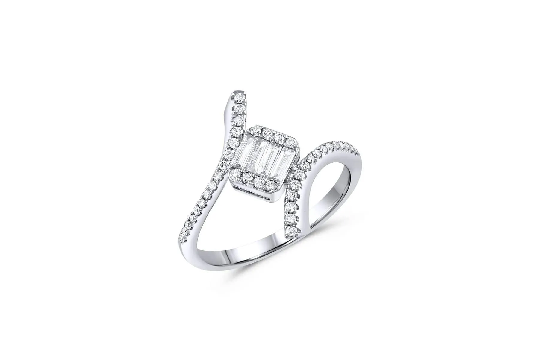 18KT WHITE GOLD BYPASS DIAMOND RING
