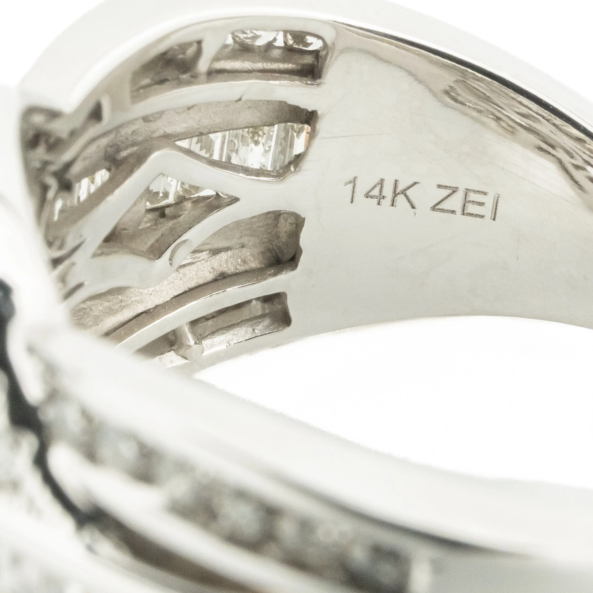 2.5ctw Diamond Accented Cluster Ring in 14K White Gold - Size 8