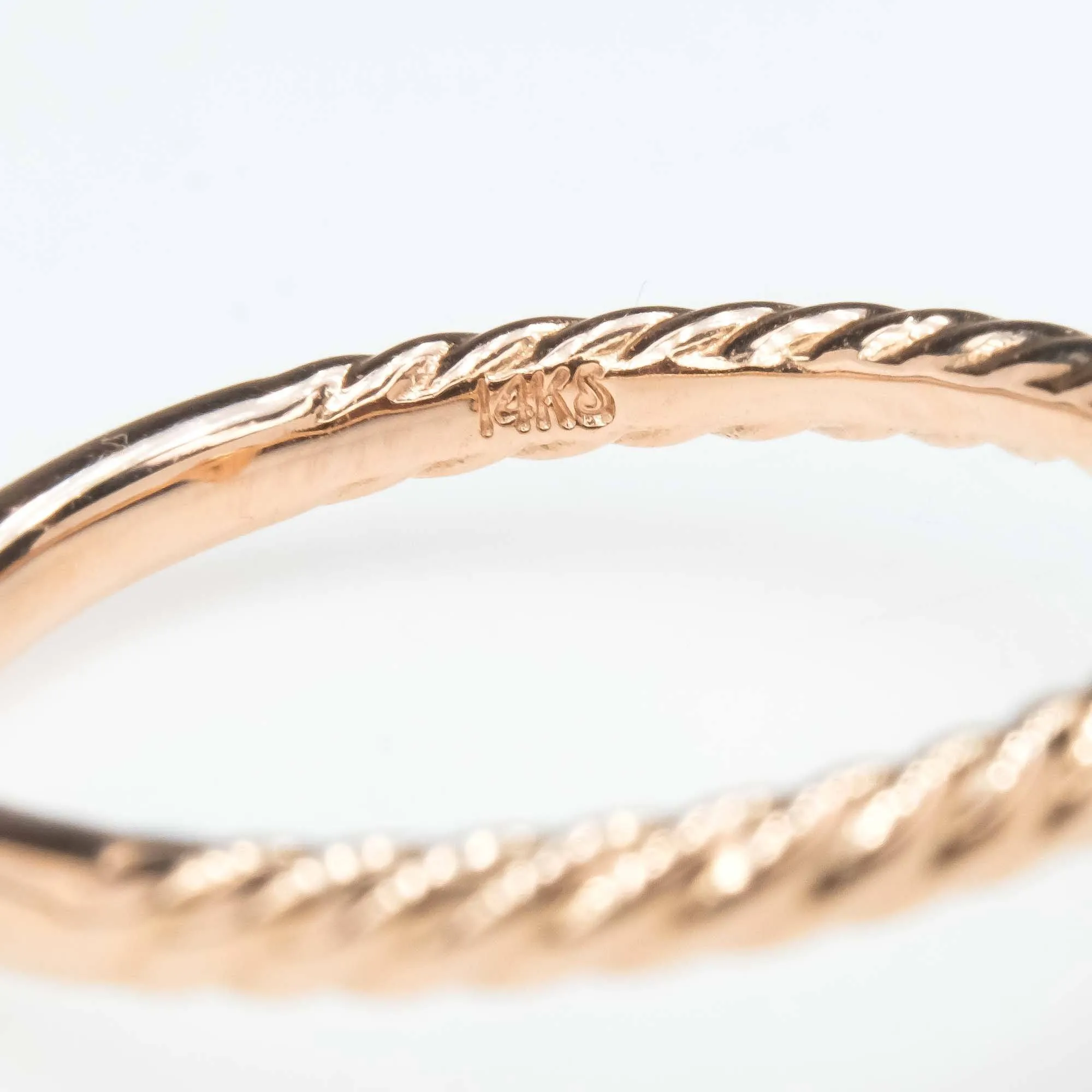 Aquamarine Rope Detailed Solitaire Ring in 14K Rose Gold