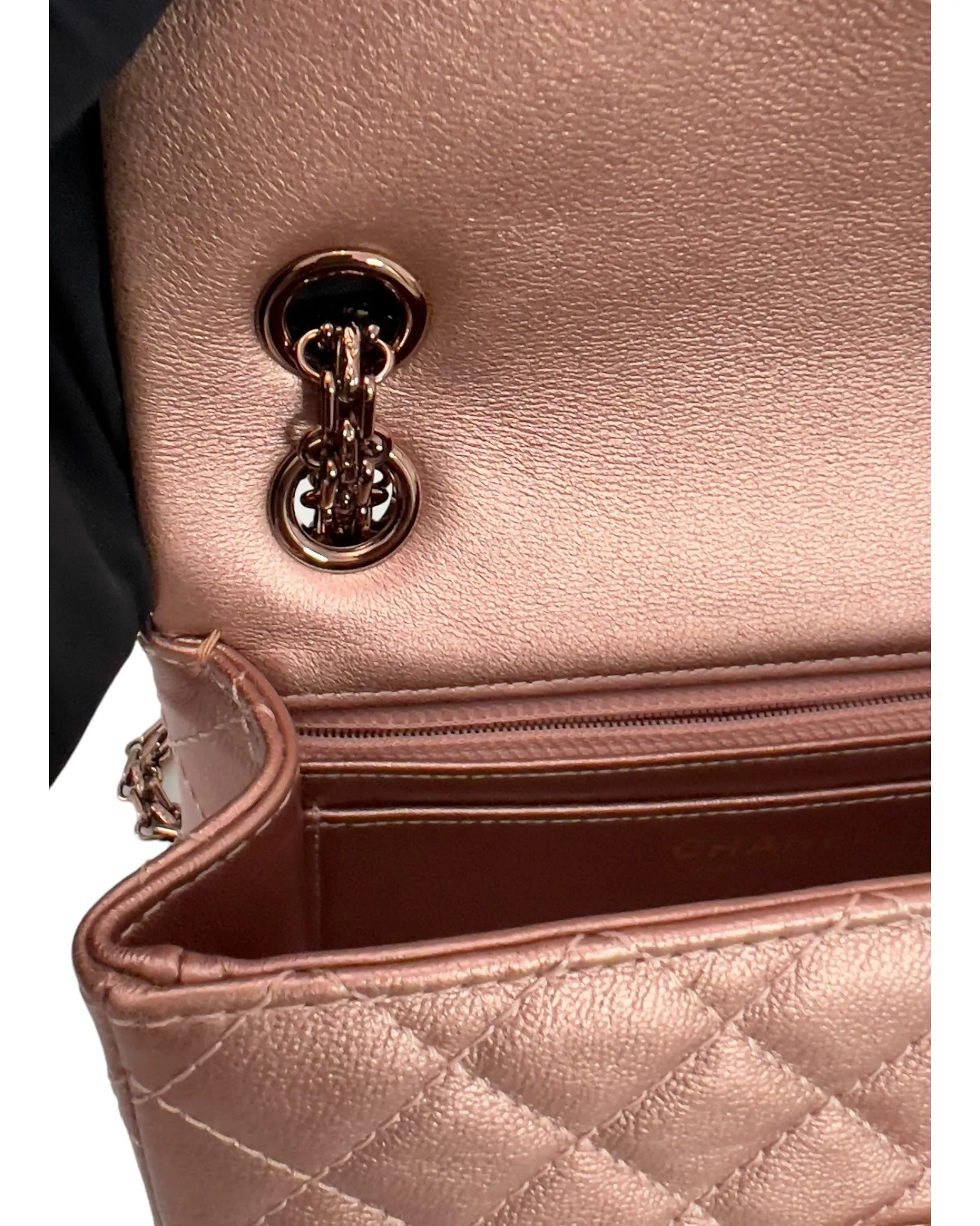 Chanel Classic 2.55 Reissue Mini 22C Rose Gold Calfskin, Pink/Rose Gold Hardware