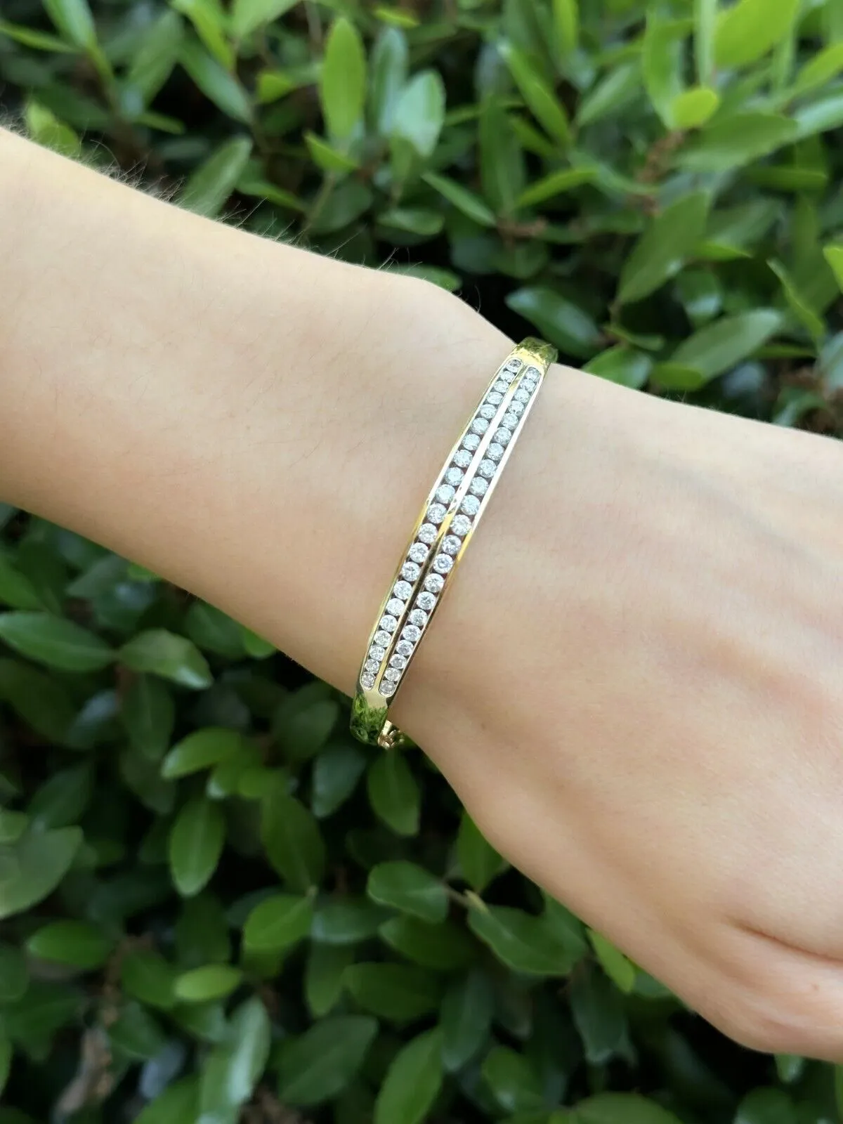 Elegant Natural Diamond Hinged Bangle Bracelet 14k Yellow Gold 6.5" BG871
