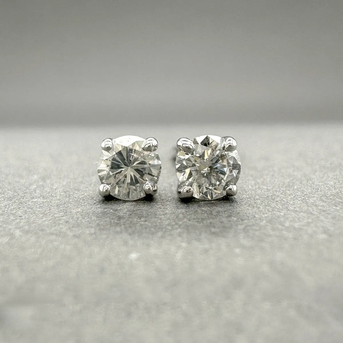 Estate 14K W Gold 0.23ctw G/I1 Diamond Stud Earrings