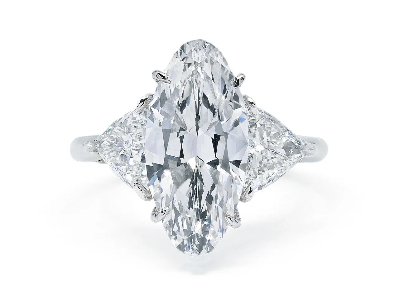 Marquise 'Moval' Diamond Ring in Platinum, 3.70 carat I/VS-1