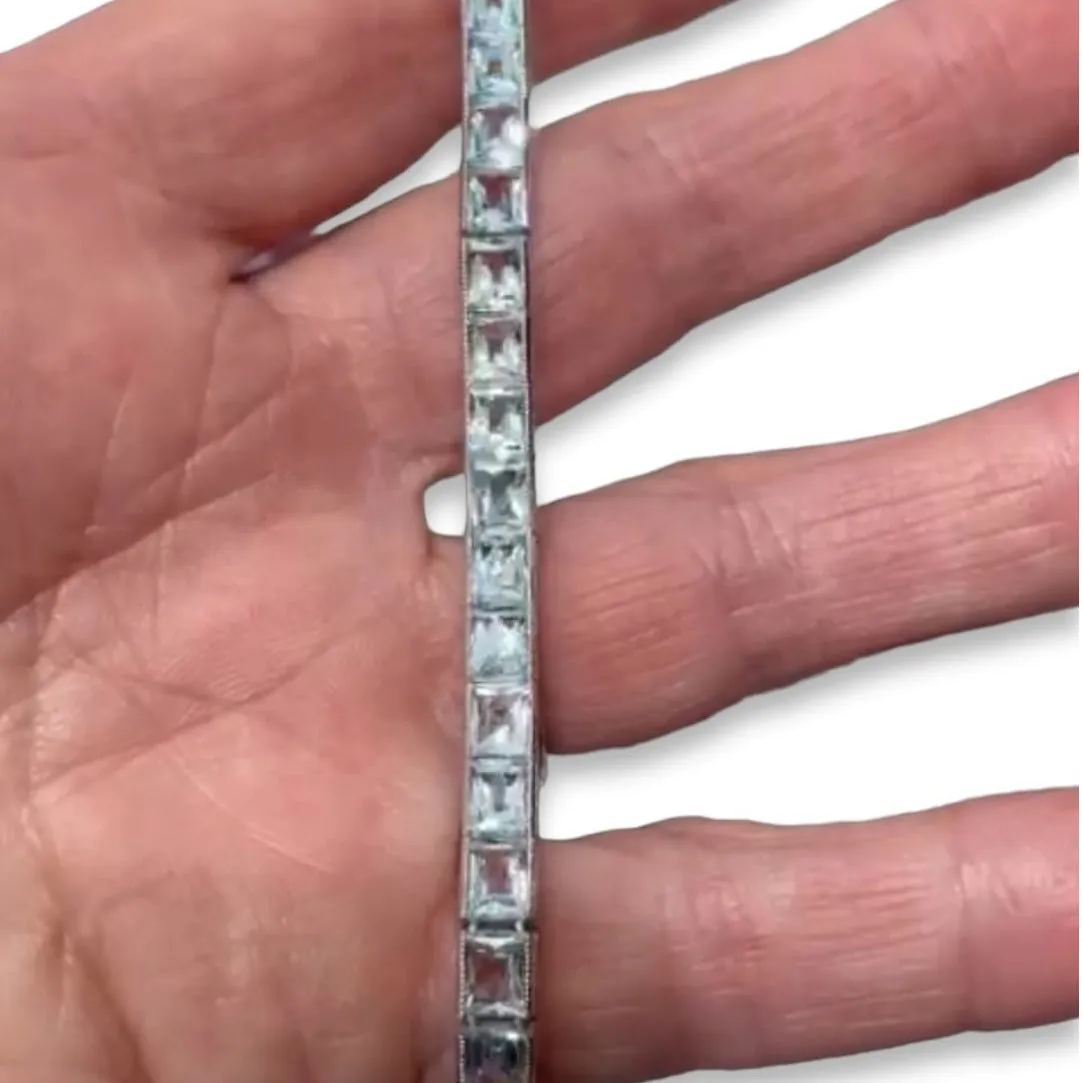 Post-1980s Platinum Aquamarine Line Bracelet