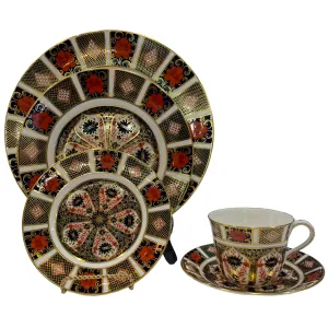Royal Crown Derby 5 Piece Old Imari Dinnerware Set
