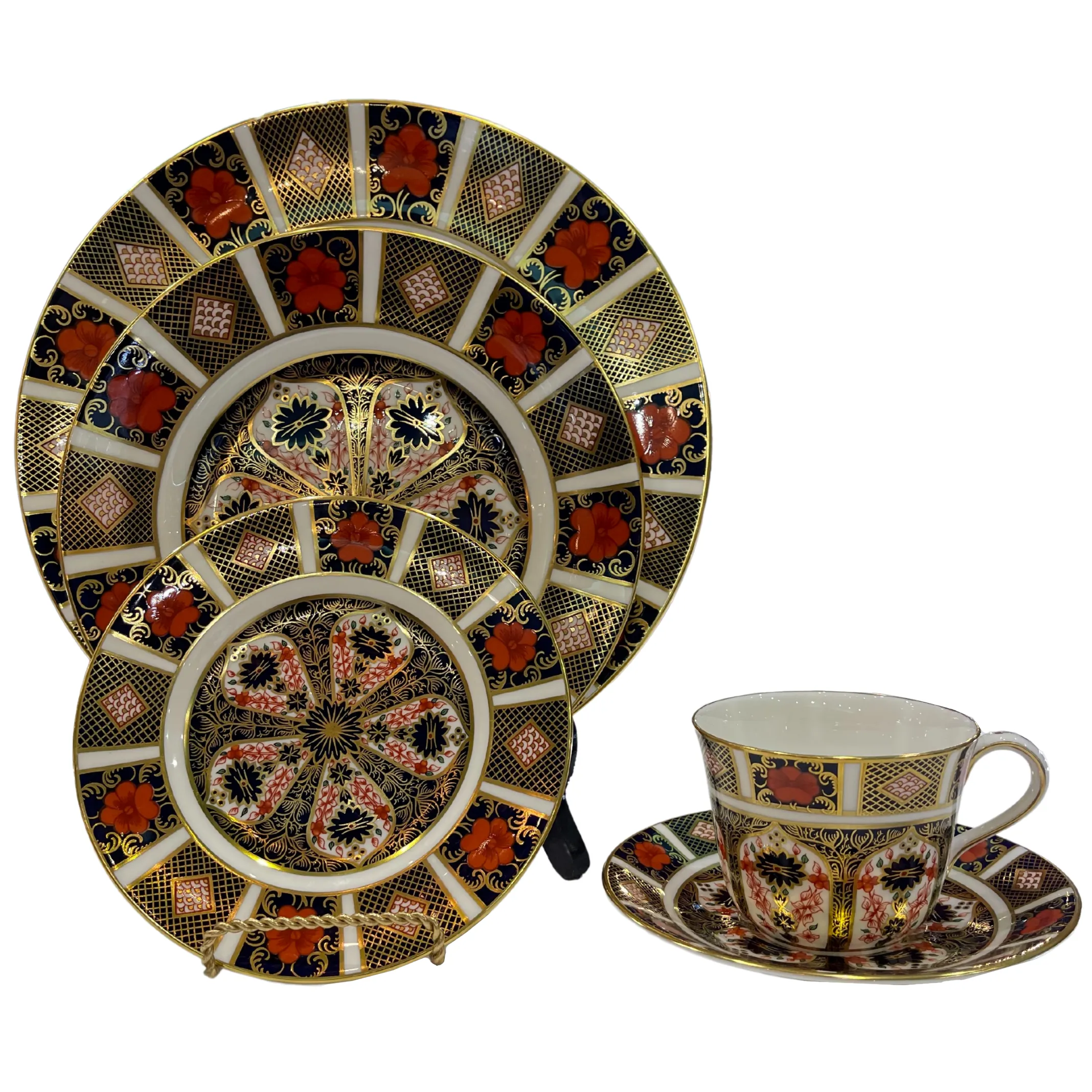 Royal Crown Derby 5 Piece Old Imari Dinnerware Set