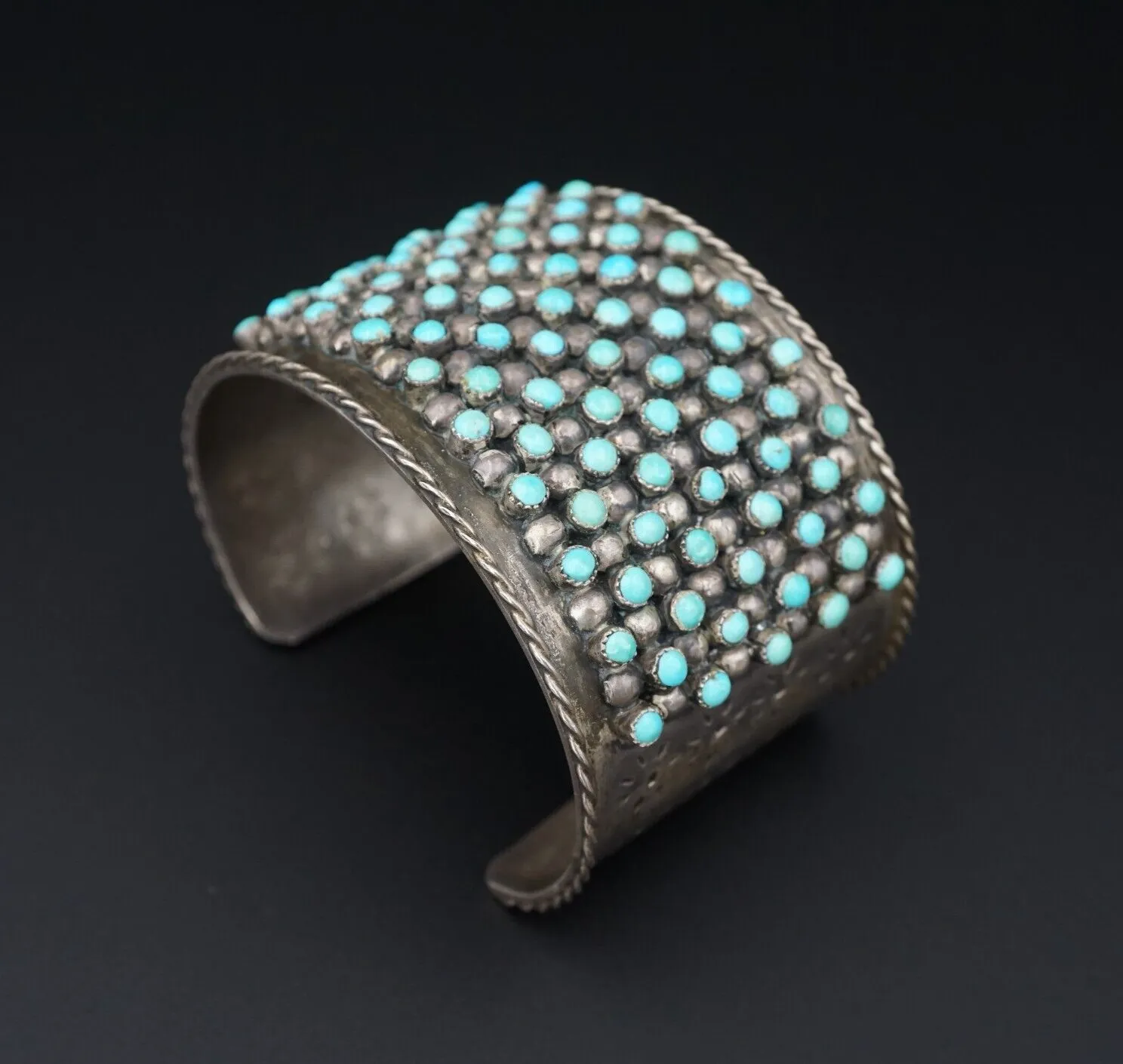 Zuni Petit Point Bracelet Turquoise Wide Cuff Sterling Silver Vintage BS2900